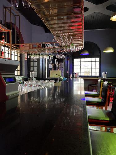 PROJECT 13 EMPERORS LOUNGE - 12