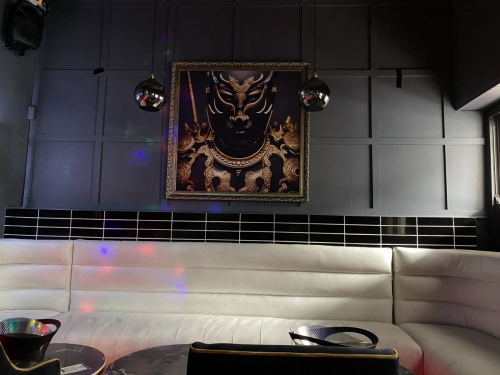 PROJECT 13 EMPERORS LOUNGE - 30