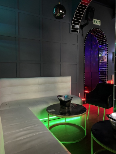 PROJECT 13 EMPERORS LOUNGE - 33