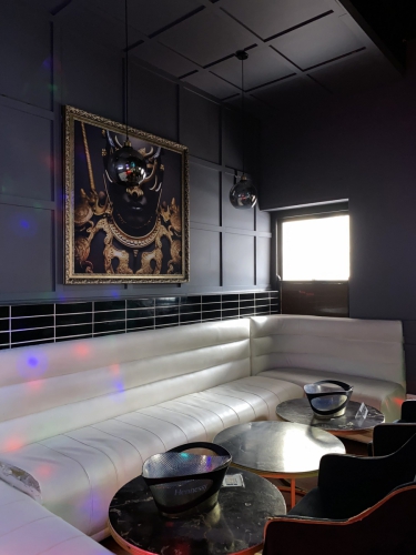 PROJECT 13 EMPERORS LOUNGE - 36