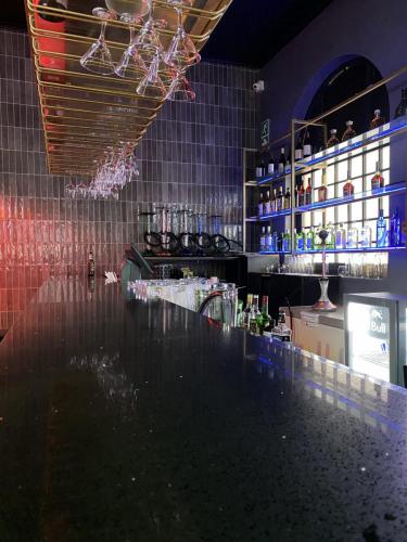 PROJECT 13 EMPERORS LOUNGE - 6