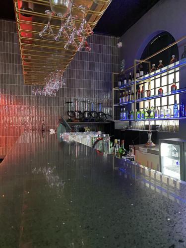 PROJECT 13 EMPERORS LOUNGE - 7